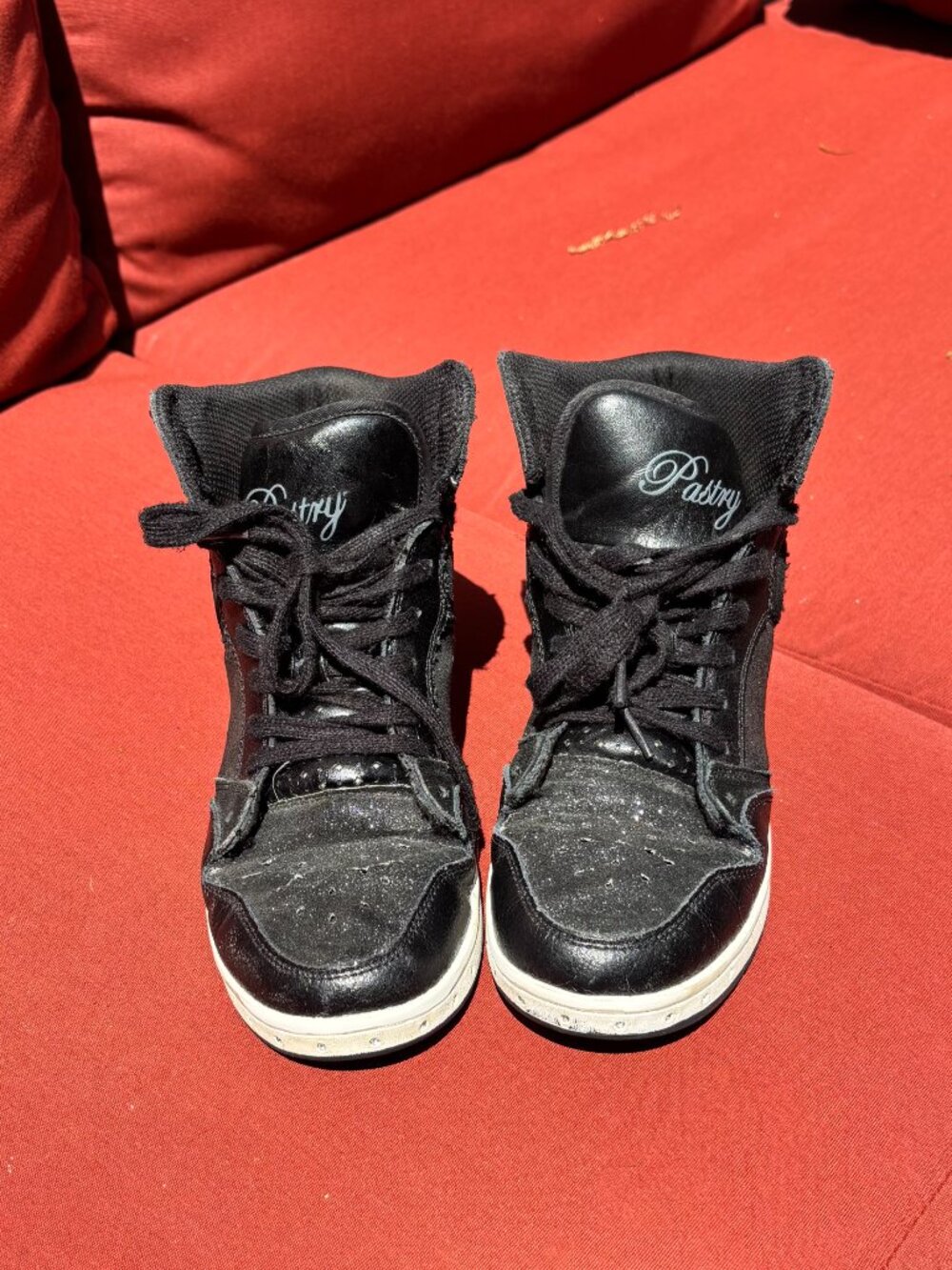 Pastry Women's Pie Glam Hip Hop Dance High Top Sneaker, Black & White, Sz 6,